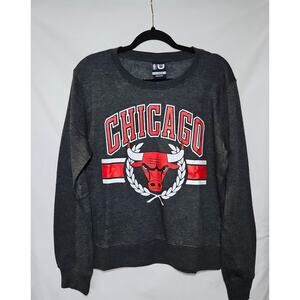 UNK NBA Chicago Bulls Crewneck Sweatshirt Charcoal Gray Graphic Mens XL NWT